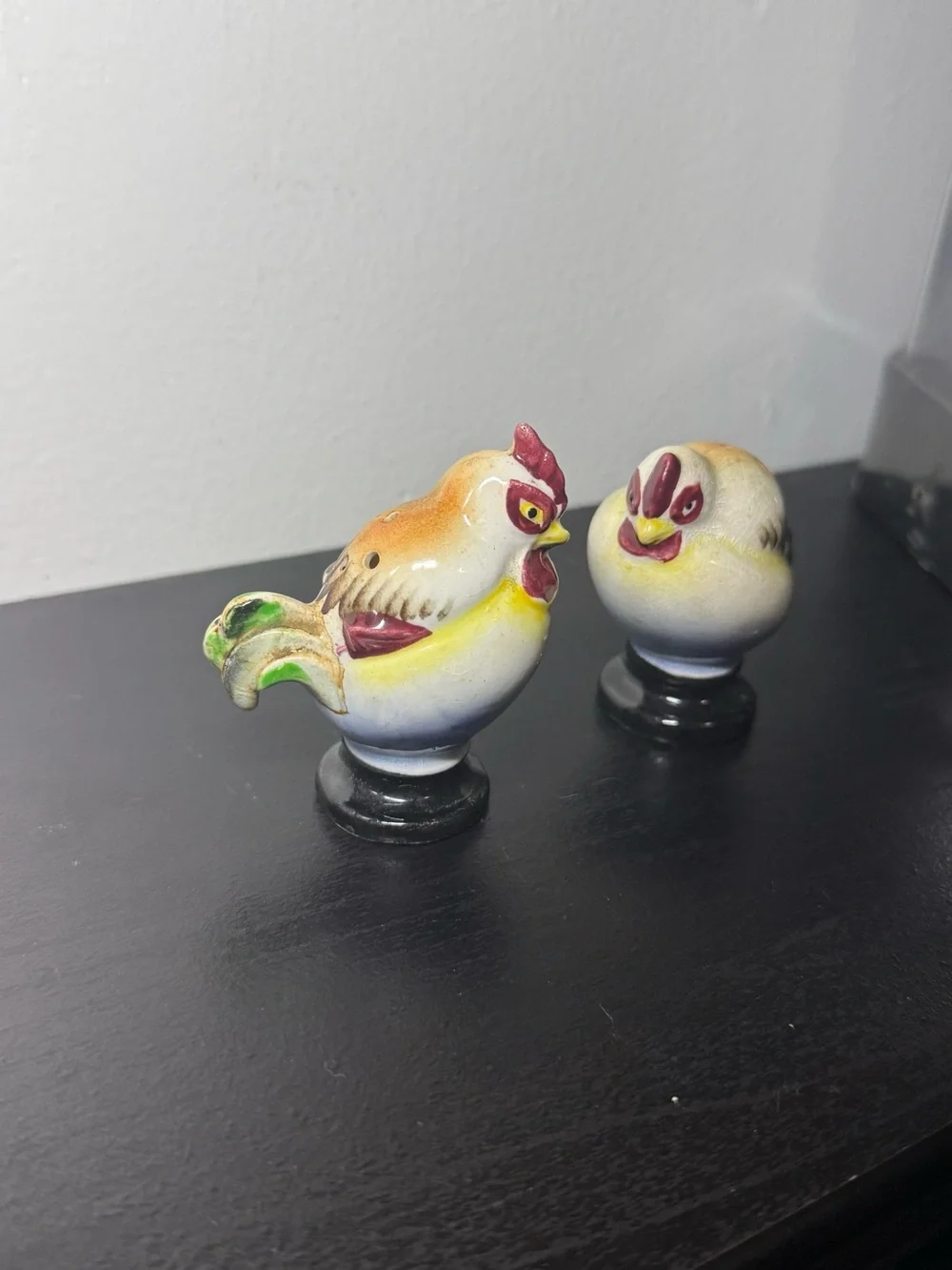 Vintage 1970s Ceramic Chicken / Rooster Salt & Pepper Shakers Made In Japan